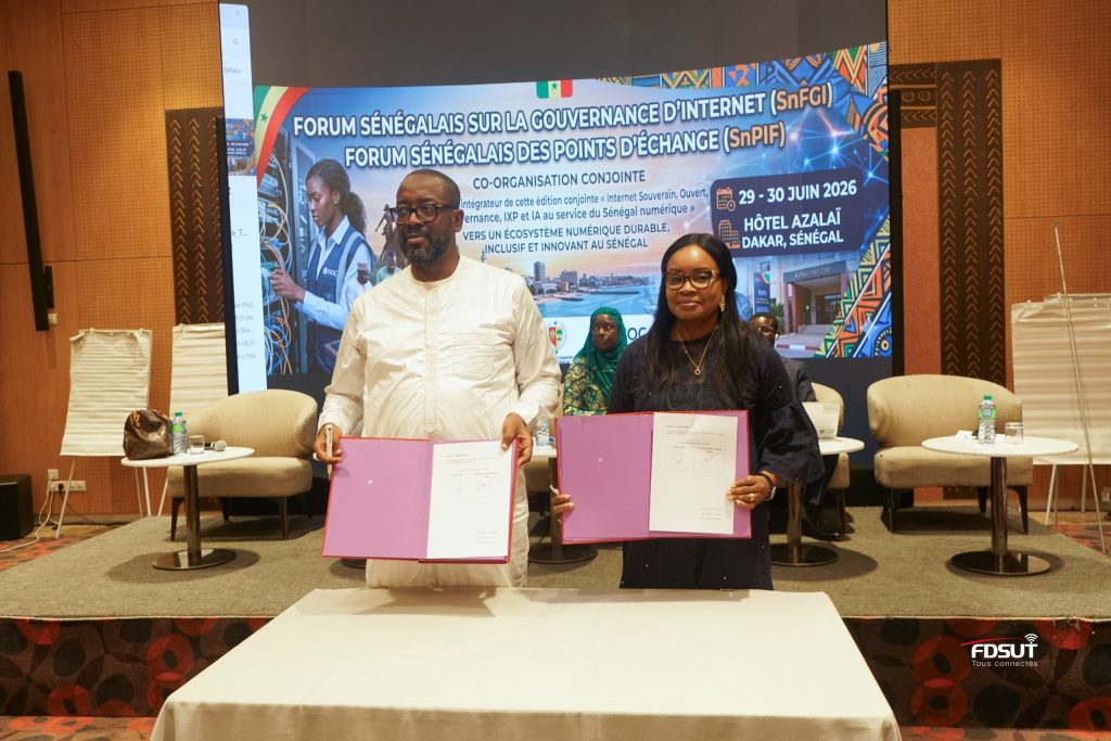 Signature de convention entre le FDSUT et ISOC Sénégal